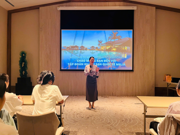 CHUYẾN THAM QUAN THỰC TẾ TẠI VILLA LE CORAIL - GRAN MELIÁ NHA TRANG CỦA TÂN SINH VIÊN KHOA NGOẠI NGỮ 2025