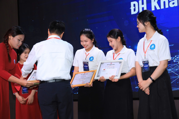 HÙNG BIỆN TIẾNG TRUNG TỈNH KHÁNH HÒA LẦN THỨ 4 – CHỦ ĐỀ “GIAO LƯU VÀ HỘI NHẬP” 
