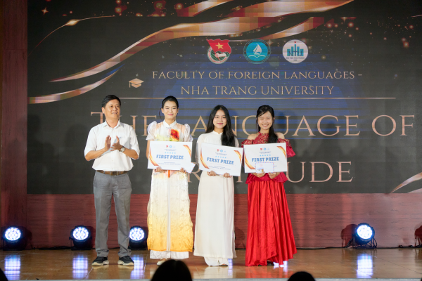 HỘI DIỄN VĂN NGHỆ CHÀO MỪNG NGÀY NHÀ GIÁO VIỆT NAM 20/11 - GIAI ĐIỆU TRI ÂN