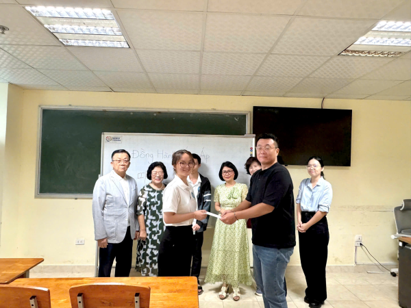 NHÀ THỜ TIN LÀNH HÀN QUỐC TRUNG TÂM NHA TRANG ĐỒNG HÀNH ẤM ÁP CÙNG SINH VIÊN KHOA NGOẠI NGỮ