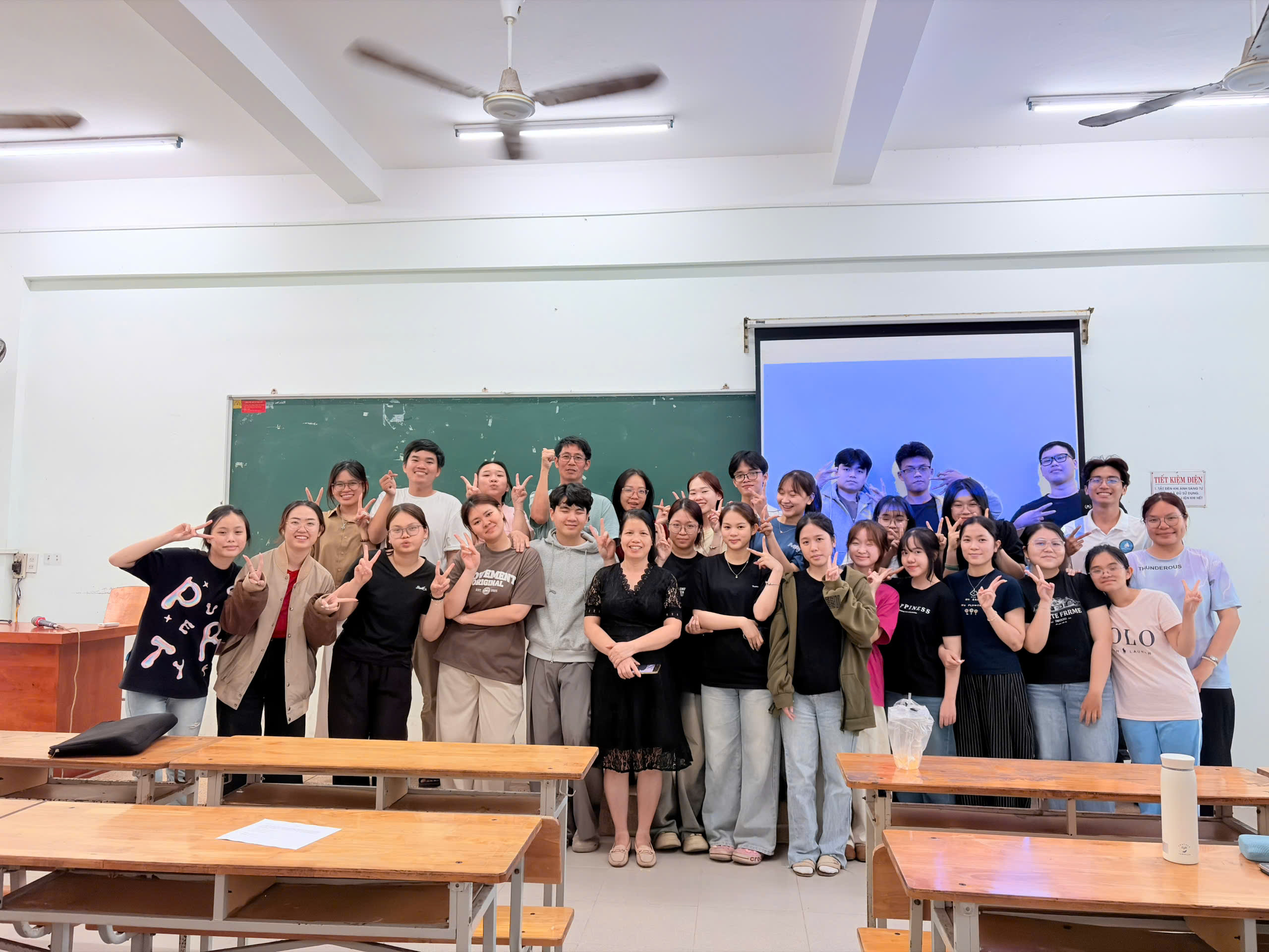 Chương trình trao đổi giảng viên giữa Khoa Ngoại ngữ, Trường Đại học Nha Trang và Trường Davao del Norte State College, Philippines