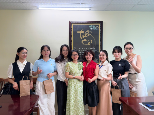 KHOA NGOẠI NGỮ ĐÓN TIẾP HỌC VIÊN TRUNG QUỐC ĐẾN THỰC TẬP GIẢNG DẠY