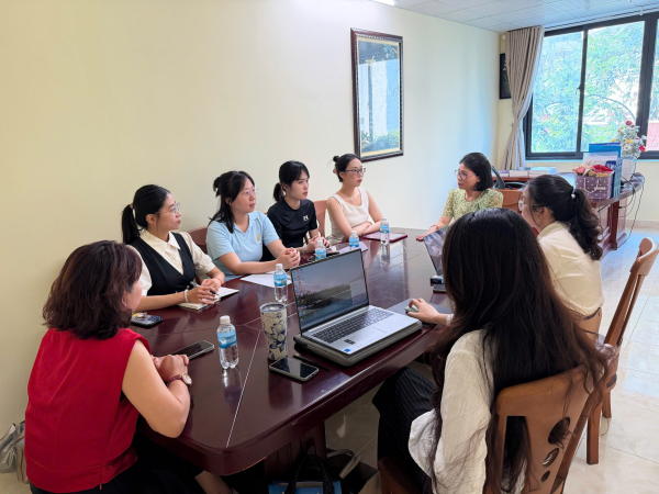 KHOA NGOẠI NGỮ ĐÓN TIẾP HỌC VIÊN TRUNG QUỐC ĐẾN THỰC TẬP GIẢNG DẠY