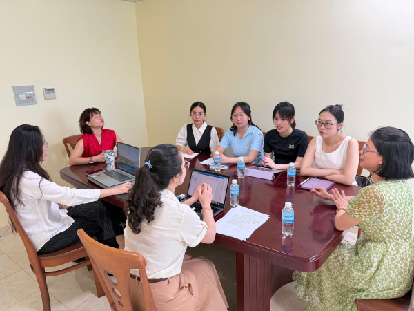 KHOA NGOẠI NGỮ ĐÓN TIẾP HỌC VIÊN TRUNG QUỐC ĐẾN THỰC TẬP GIẢNG DẠY