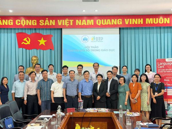 KHOA NGOẠI NGỮ THAM GIA HỘI THẢO “CHUYỂN ĐỔI SỐ TRONG GIÁO DỤC”