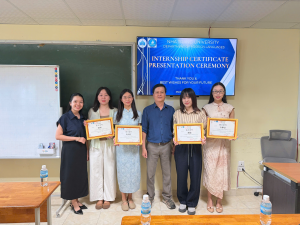 LỄ TRAO CHỨNG NHẬN THỰC TẬP CHO HỌC VIÊN CAO HỌC QUỐC TẾ TẠI KHOA NGOẠI NGỮ