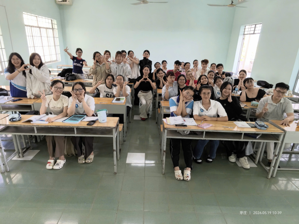 LỄ TRAO CHỨNG NHẬN THỰC TẬP CHO HỌC VIÊN CAO HỌC QUỐC TẾ TẠI KHOA NGOẠI NGỮ