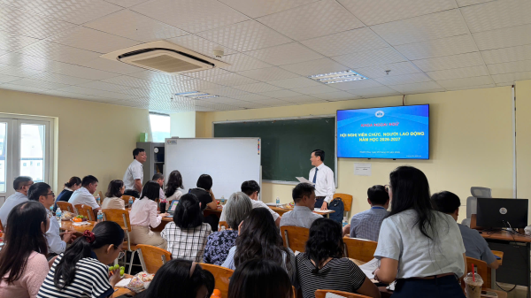 KHOA NGOẠI NGỮ TỔ CHỨC THÀNH CÔNG HỘI NGHỊ CÁN BỘ, VIÊN CHỨC NĂM HỌC 2026-2027