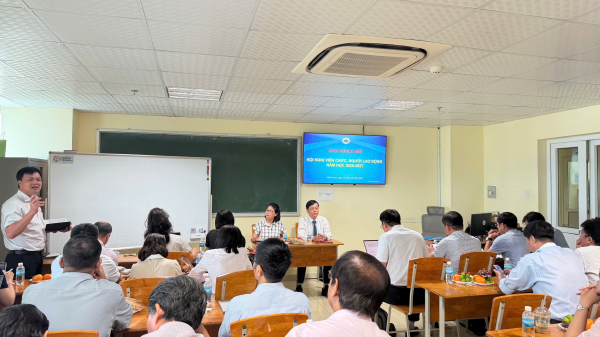 KHOA NGOẠI NGỮ TỔ CHỨC THÀNH CÔNG HỘI NGHỊ CÁN BỘ, VIÊN CHỨC NĂM HỌC 2026-2027