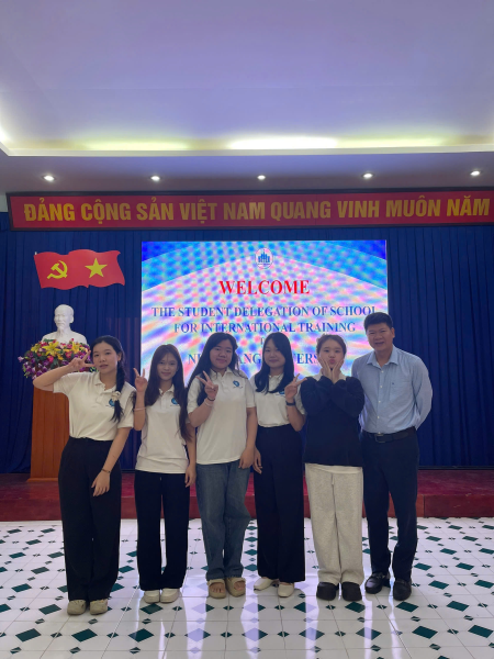 GIAO LƯU VỚI ĐOÀN SINH VIÊN SIT (HOA KỲ) - KHI NHA TRANG KẾT NỐI BẠN BÈ QUỐC TẾ