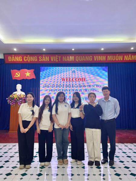 GIAO LƯU VỚI ĐOÀN SINH VIÊN SIT (HOA KỲ) - KHI NHA TRANG KẾT NỐI BẠN BÈ QUỐC TẾ
