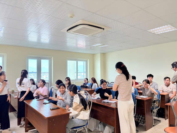 ✦ CÂU LẠC BỘ TIẾNG ANH NTUEC - NTU English CLub- ĐỒNG HÀNH CÙNG SINH VIÊN NĂM 1, NĂM 2 ✦