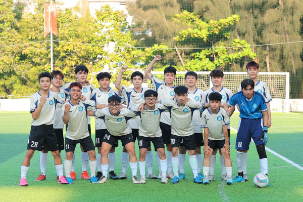 NHỮNG CHÀNG TRAI NGOẠI NGỮ - BẢN LĨNH SÂN CỎ, VỮNG VÀNG GIẢNG ĐƯỜNG!