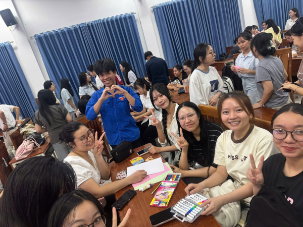 BUỔI SINH HOẠT CHỦ ĐỀ "HOA NỞ TRĂNG TRÒN" - CLB TIẾNG TRUNG TRƯỜNG ĐẠI HỌC NHA TRANG