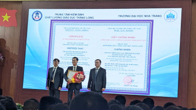 KHOA NGOẠI NGỮ VINH DỰ NHẬN GIẤY CHỨNG NHẬN KIỂM ĐỊNH CHẤT LƯỢNG