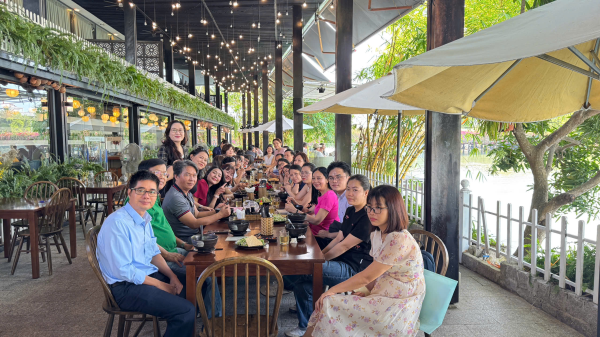 Công Đoàn Khoa Ngoại Ngữ và Trung Tâm Ngoại Ngữ Tổ Chức Chương Trình Mừng Ngày Gia Đình Việt Nam Tại Champa Island